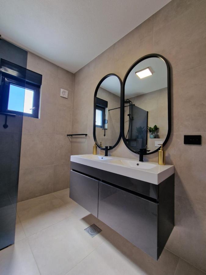 Big Panorama Villa, For 21 Person In Omis Celina Exteriör bild